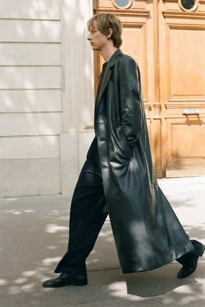 Look 3